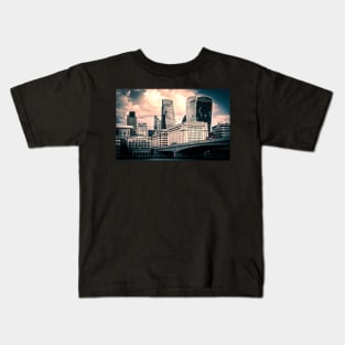 London skyline#2 Kids T-Shirt